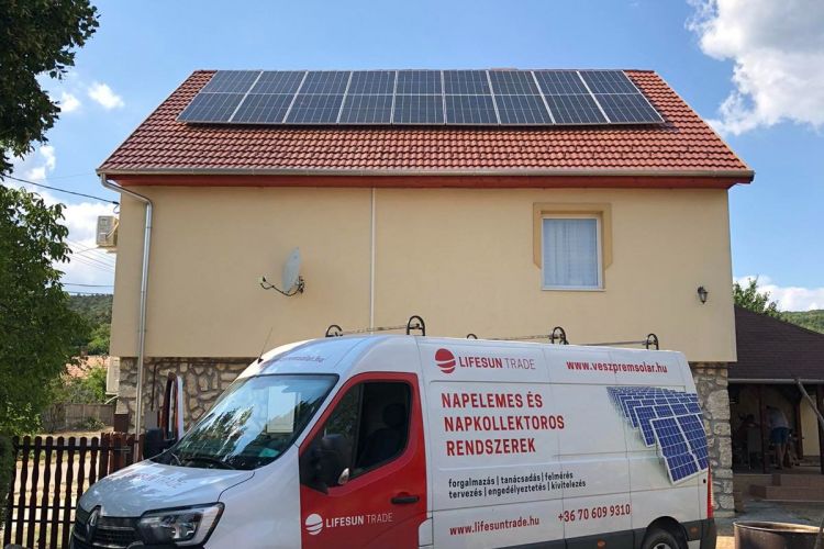 Csákberény - 18 db Canadian Solar 450 Wp monokristályos osztott cellás napelem