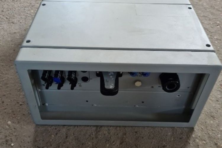 SAJ Suntrio Plus 12K, wifi kártyával