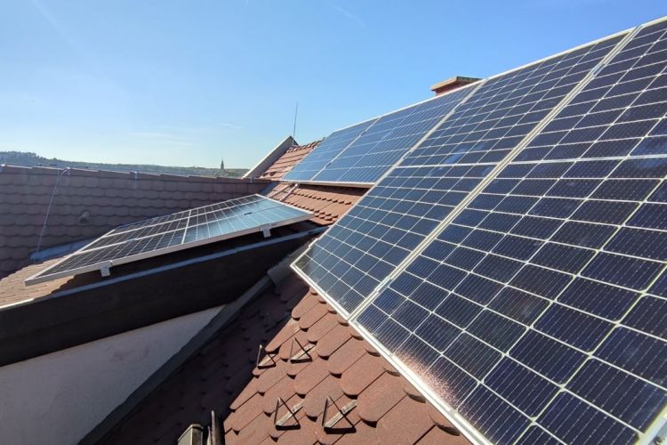 Veszprém - 9 db Ja Solar 380 Wp monokristályos napelem