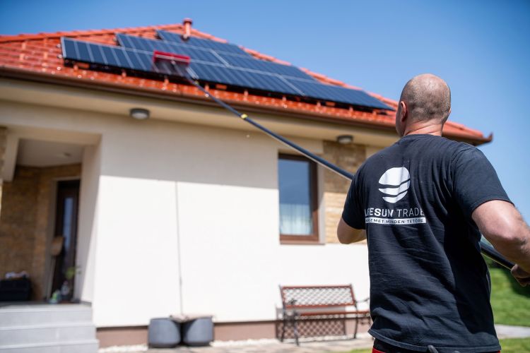 Napelem mosás és karbantartás